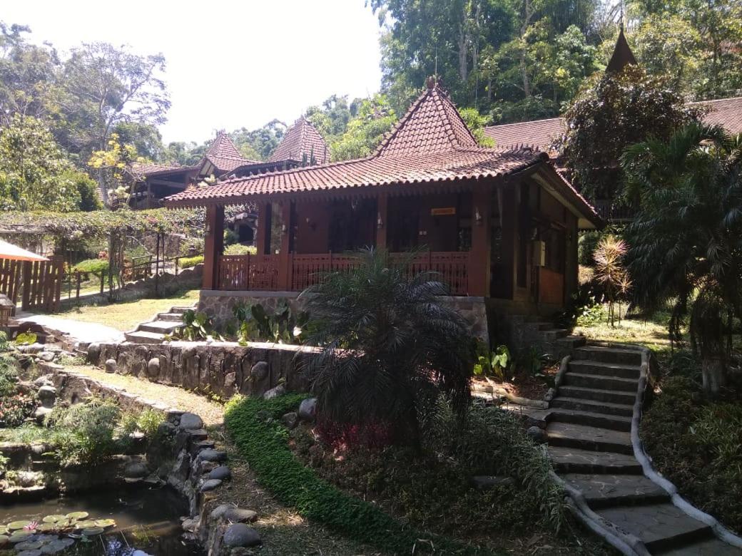 Green Valley Resort Bandungan Dış mekan fotoğraf